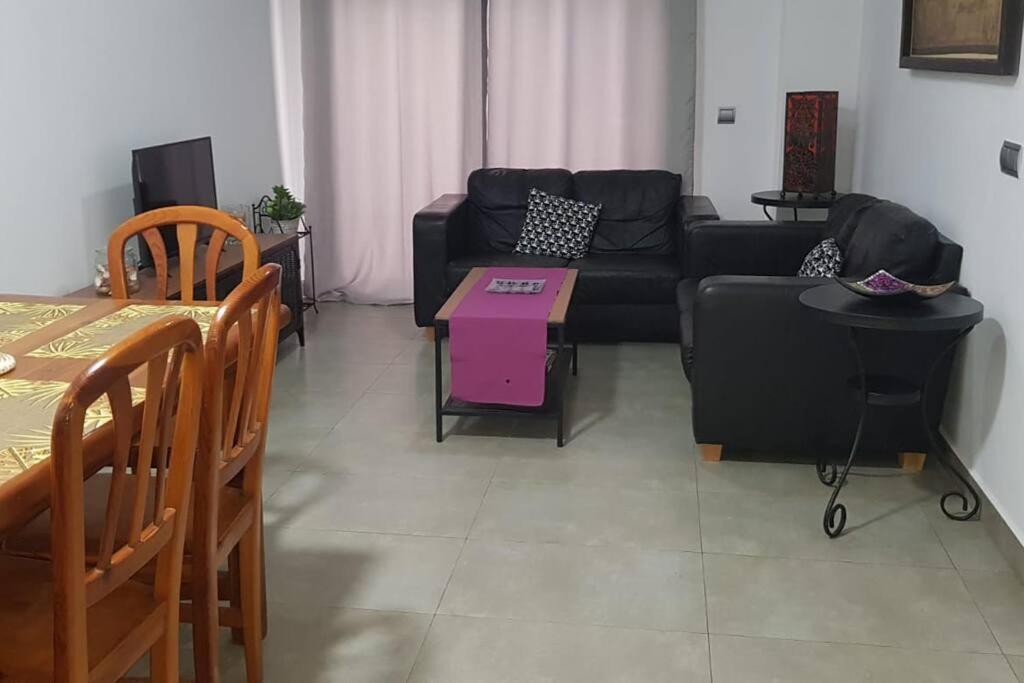 Center Apartment Malaga Bagian luar foto