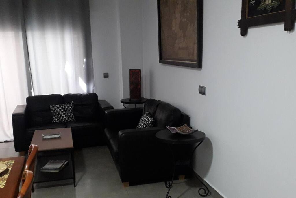 Center Apartment Malaga Bagian luar foto